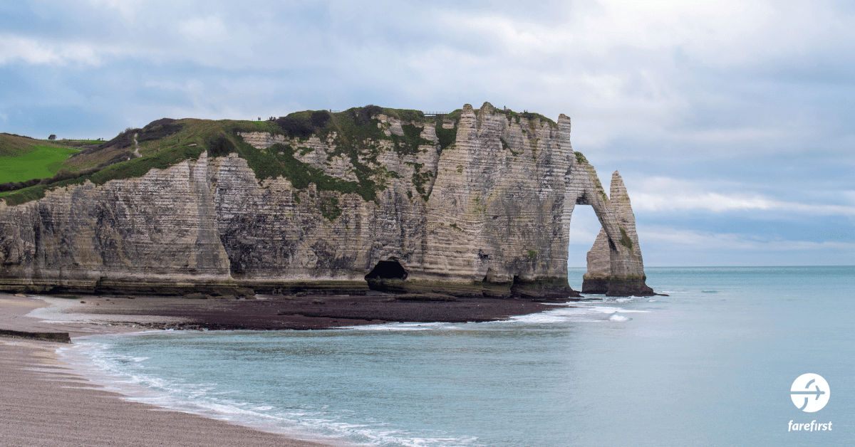 the-mesmeric-reynisfjara-black-sand-beach